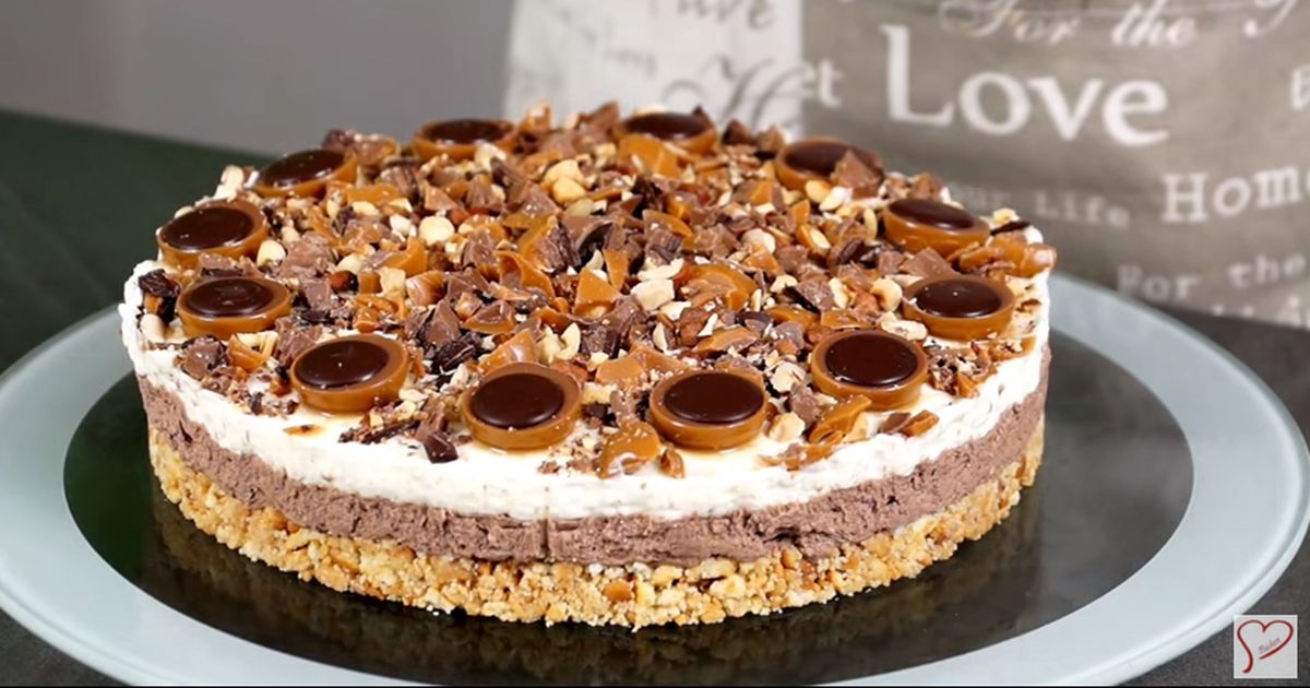 SO könnt ihr eure eigene cremige Toffifee-Torte machen! OHNE BACKEN!